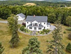 101 Phillip Fulmore Road  Lower Five Islands, NS B0M 1N0