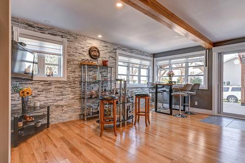 Salle familiale - 1660  - 1662 Rue Principale, Saint-Cuthbert, QC - Indoor Photo Showing Dining Room