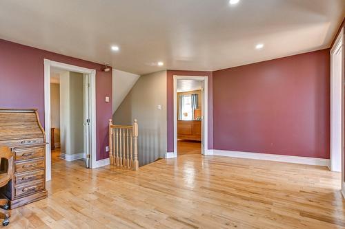 Salle familiale - 1660  - 1662 Rue Principale, Saint-Cuthbert, QC - Indoor Photo Showing Other Room