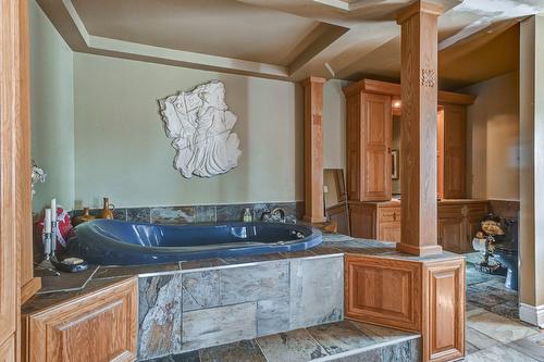 Salle de bains attenante à la CCP - 1660  - 1662 Rue Principale, Saint-Cuthbert, QC - Indoor Photo Showing Other Room