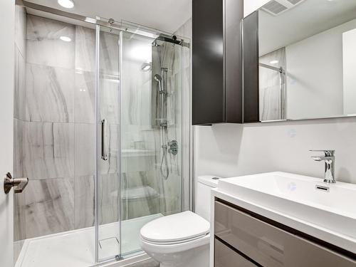 Bathroom - 307-1288 Rue St-Antoine O., Montréal (Ville-Marie), QC - Indoor Photo Showing Bathroom