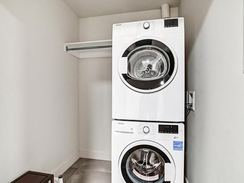 Salle de lavage - 307-1288 Rue St-Antoine O., Montréal (Ville-Marie), QC - Indoor Photo Showing Laundry Room