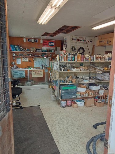 4767 Island Hwy North, Courtenay, BC 