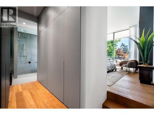 3478 Marine Drive, West Vancouver, BC - Indoor Photo Showing Other Room