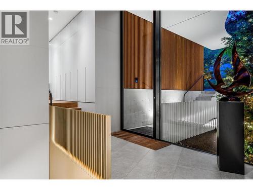 3478 Marine Drive, West Vancouver, BC - Indoor Photo Showing Other Room