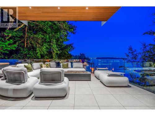 3478 Marine Drive, West Vancouver, BC - Outdoor