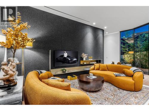 3478 Marine Drive, West Vancouver, BC - Indoor Photo Showing Living Room