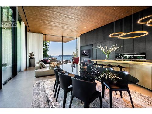 3478 Marine Drive, West Vancouver, BC - Indoor