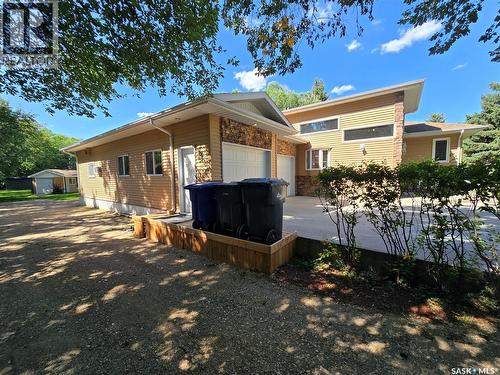 605 Elgin Street, Weyburn, SK - Outdoor With Deck Patio Veranda