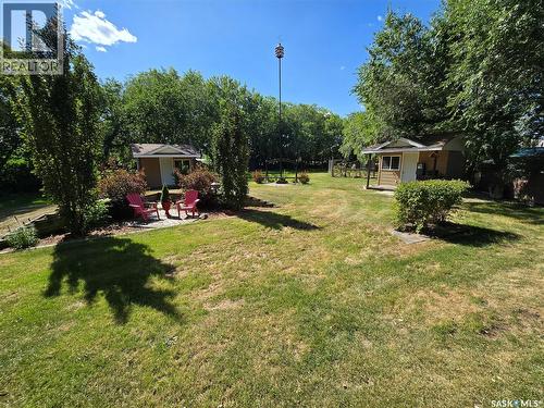 605 Elgin Street, Weyburn, SK - Outdoor