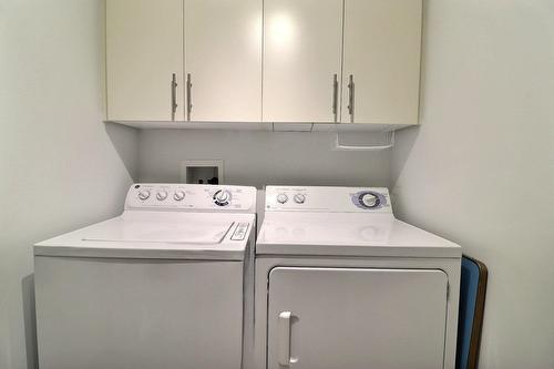 Salle de lavage - 103A-2355 Rue Du Barachois, Québec (Les Rivières), QC - Indoor Photo Showing Laundry Room
