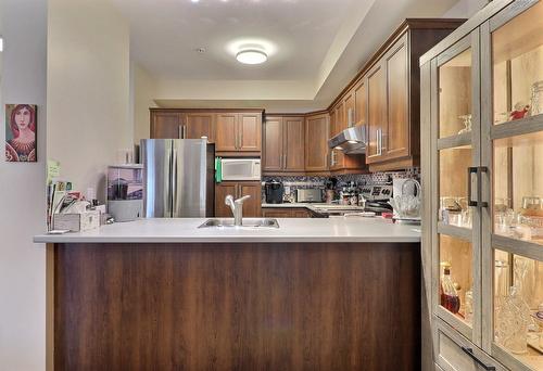 Cuisine - 103A-2355 Rue Du Barachois, Québec (Les Rivières), QC - Indoor Photo Showing Kitchen
