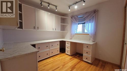 210 3Rd Street E, Vanscoy, SK - Indoor