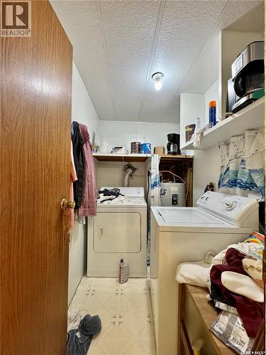 205 Main Street, Gerald, SK - Indoor Photo Showing Laundry Room