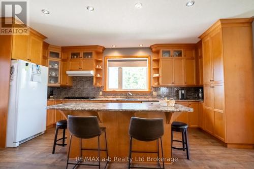 324500 Mount Elgin Road, South-West Oxford, ON - Indoor Photo Showing Kitchen