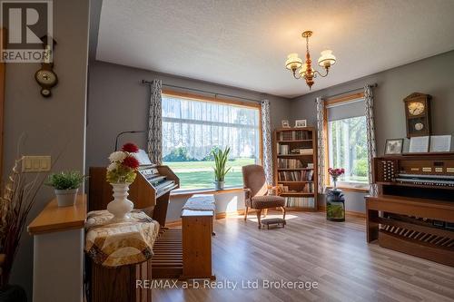 324500 Mount Elgin Road, South-West Oxford, ON - Indoor