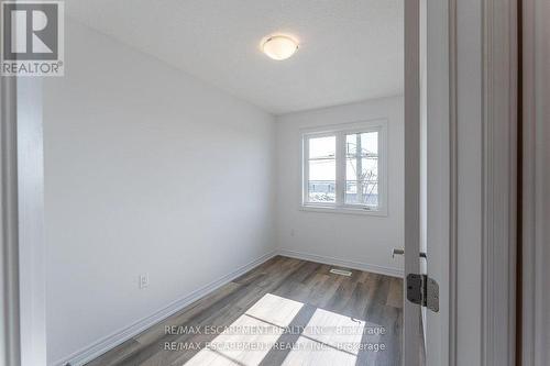 29 - 120 Court Drive, Brant, ON - Indoor Photo Showing Other Room