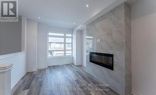 29 - 120 Court Drive, Brant, ON - Indoor With Fireplace