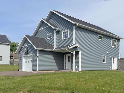 25 Miller Street, East Royalty, PE 