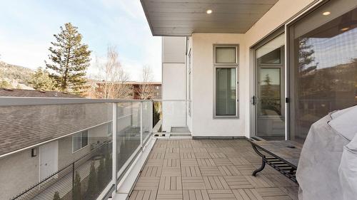 101-222 Lee Avenue, Penticton, BC - Outdoor With Exterior