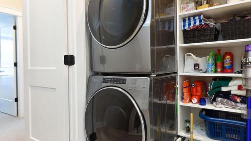 101-222 Lee Avenue, Penticton, BC - Indoor Photo Showing Laundry Room