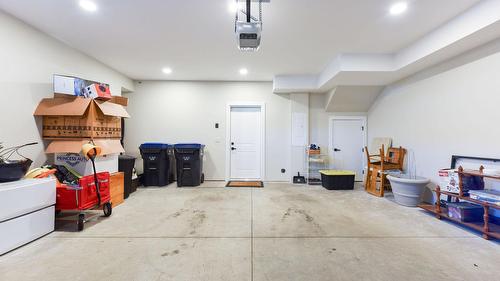 101-222 Lee Avenue, Penticton, BC - Indoor