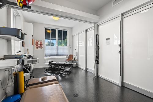 565 Osprey Avenue, Kelowna, BC 