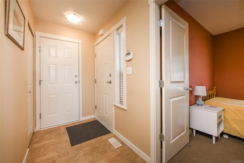 1-1050 8Th St, Courtenay, BC 