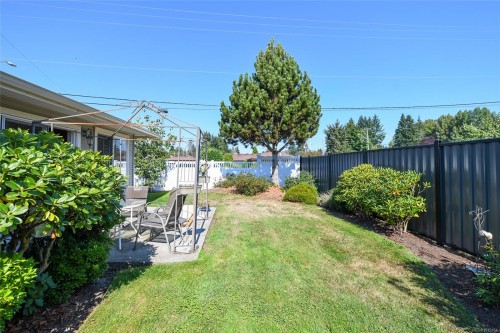 1-1050 8Th St, Courtenay, BC 