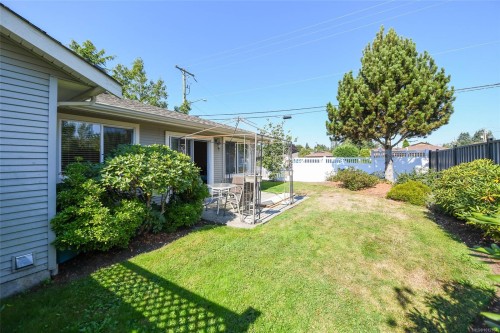 1-1050 8Th St, Courtenay, BC 