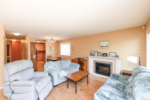 1-1050 8Th St, Courtenay, BC 