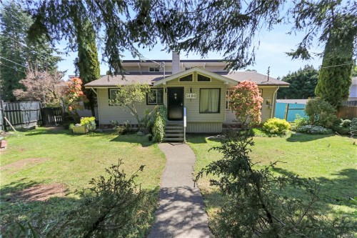 3480 Hammond Bay Rd, Nanaimo, BC 