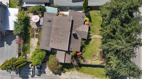 3480 Hammond Bay Rd, Nanaimo, BC 