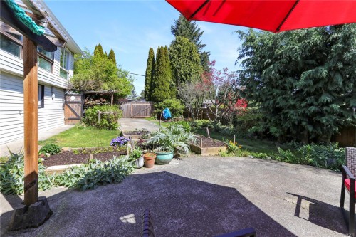 3480 Hammond Bay Rd, Nanaimo, BC 