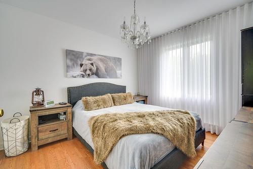 Bedroom - 340 Ch. Des Épinettes, Piedmont, QC - Indoor Photo Showing Bedroom