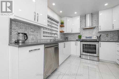 2163 Johnston Road, Ottawa, ON - Indoor Photo Showing Kitchen With Stainless Steel Kitchen With Upgraded Kitchen