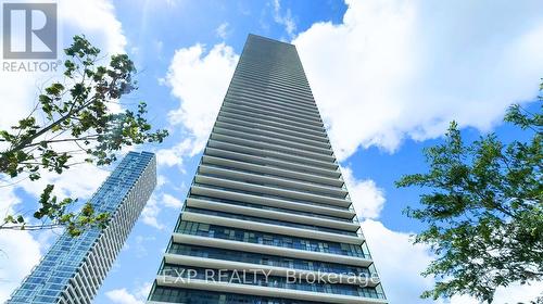 Unit 811 - 950 Portage Parkway, Vaughan, ON - Outdoor With Balcony With Facade