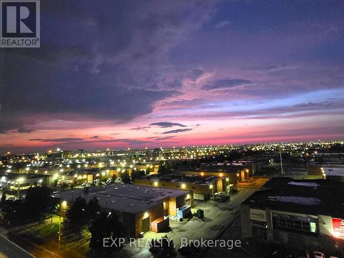 Unit 811 - 950 Portage Parkway, Vaughan, ON - Outdoor With View