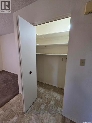 413 - 415 Calgary Street, Broadview, SK - Indoor