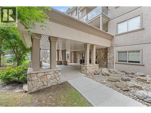 1007 Harvey Avenue Unit# 206, Kelowna, BC - Outdoor