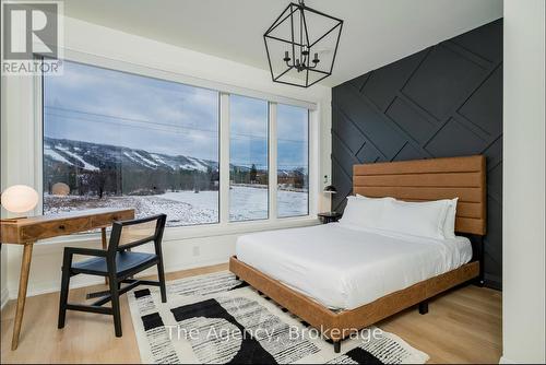 1,2,3 - 145 Kandahar Lane, Blue Mountains, ON - Indoor Photo Showing Bedroom