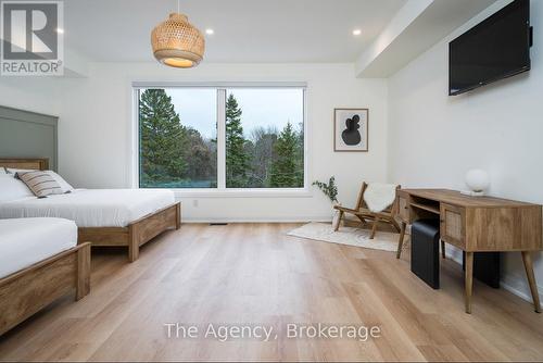 1,2,3 - 145 Kandahar Lane, Blue Mountains, ON - Indoor Photo Showing Bedroom