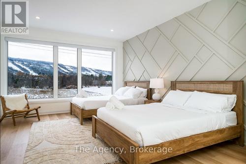 1,2,3 - 145 Kandahar Lane, Blue Mountains, ON - Indoor Photo Showing Bedroom