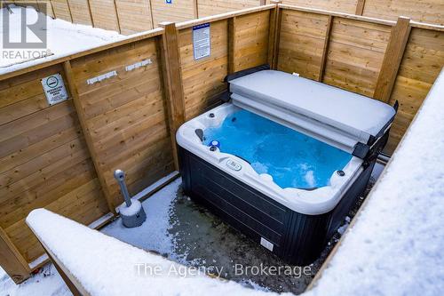 1,2,3 - 145 Kandahar Lane, Blue Mountains, ON - Outdoor With Exterior