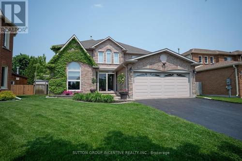 10 Gordon Court, Barrie, ON - Outdoor With Facade