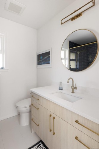 2545 Newman Rd, Central Saanich, BC 