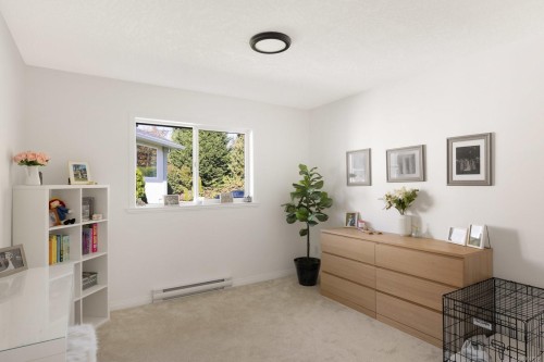 2545 Newman Rd, Central Saanich, BC 