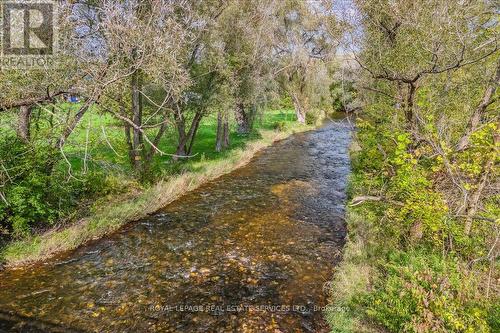 9 Walkers Line, Burlington, ON 