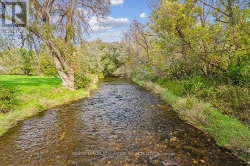 9 Walkers Line, Burlington, ON 