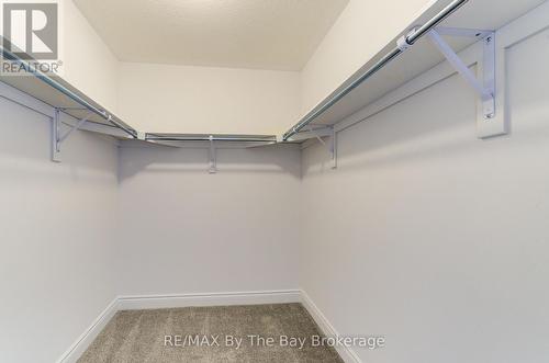 39 Lisa Street, Wasaga Beach, ON - Indoor With Storage